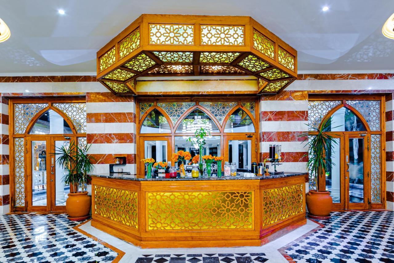 Grand Palace - Couples Only 18 Years Plus (Adults Only) Hurghada Exterior photo The lobby of the hotel
