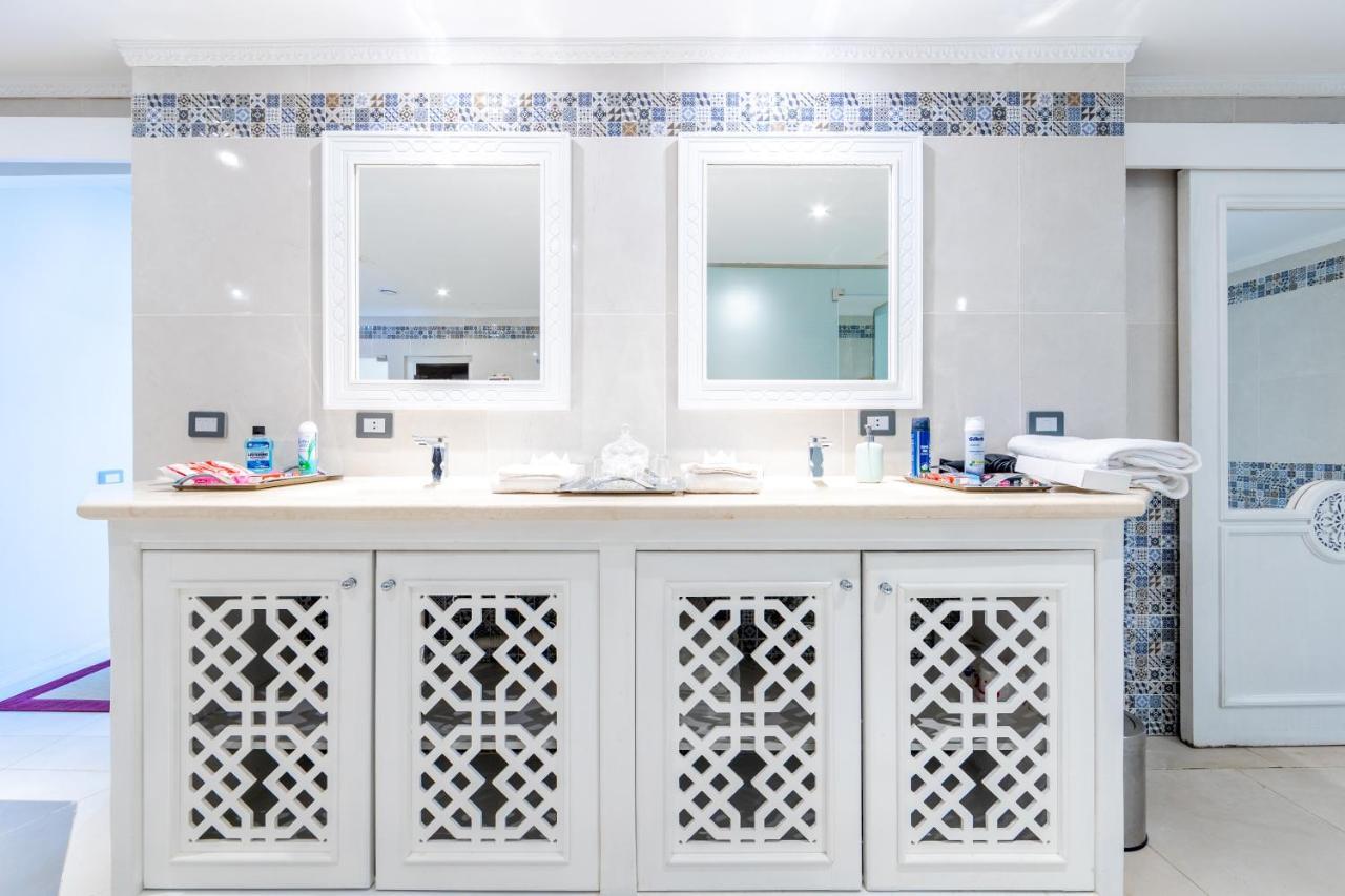 Grand Palace - Couples Only 18 Years Plus (Adults Only) Hurghada Exterior photo Bathroom vanity