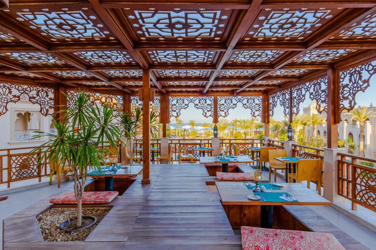 Grand Palace - Couples Only 18 Years Plus (Adults Only) Hurghada Exterior photo The restaurant at the hotel
